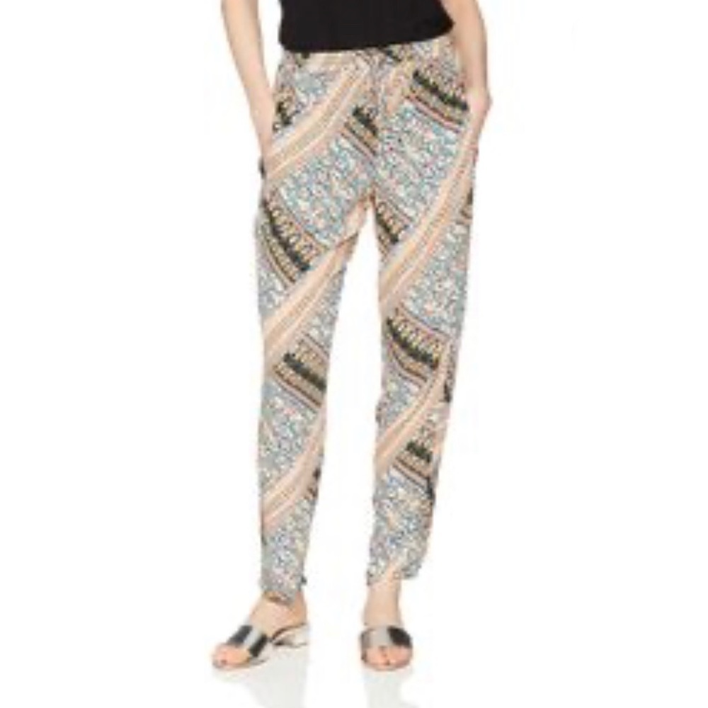 NWT BGBGeneration pants. - Picture 2 of 5